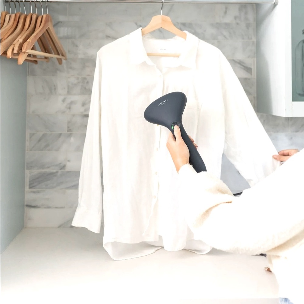 Jillian Harris x steamery Stockholm clothing steamer